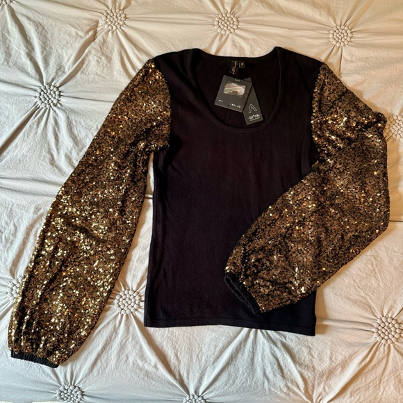 ❤️Host Pick❤️ NWT Bl-nk Sequin-Sleeve Sweater - Color Black - Size S - Picture 8 of 10
